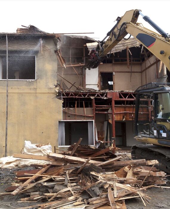 家屋の解体現場工事_R